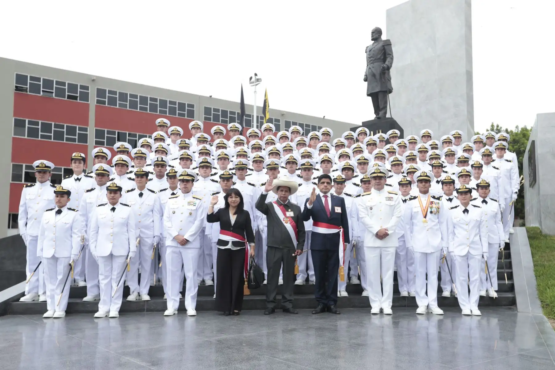 Presidente de la República, Pedro Castillo, asiste a la ceremonia de graduación de los alféreces de fragata de la Escuela Naval del Perú.
Foto: ANDINA/Presidencia Perú