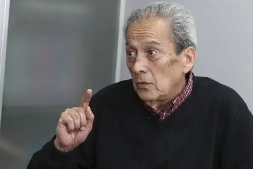 Ministro de Educación, Carlos Gallardo, ofreció una entrevista exclusiva a la Agencia Andina. ANDINA/Eddy Ramos