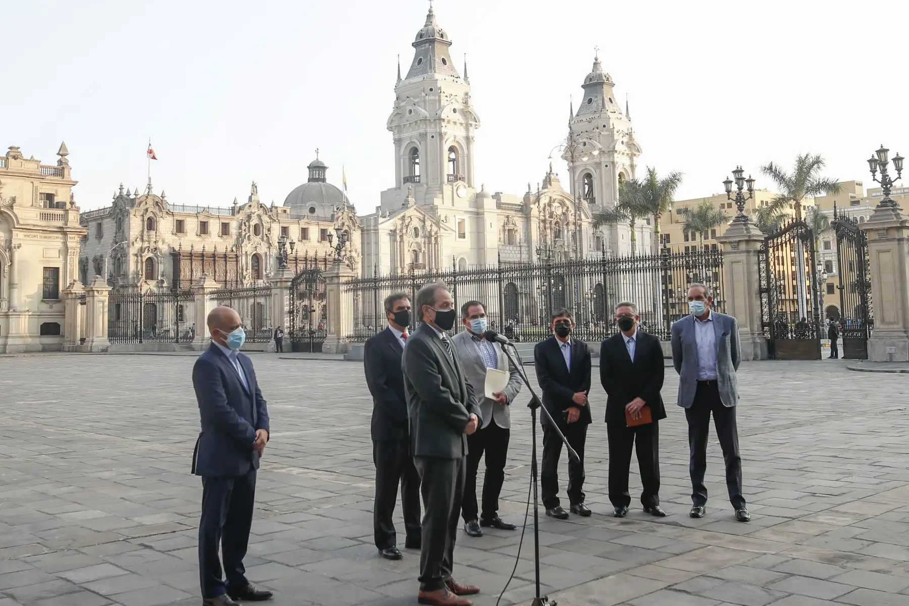 Mandatario Pedro Castillo se reúne con empresarios del sector hidrocarburos en Palacio de Gobierno. Foto: ANDINA/Presidencia Perú