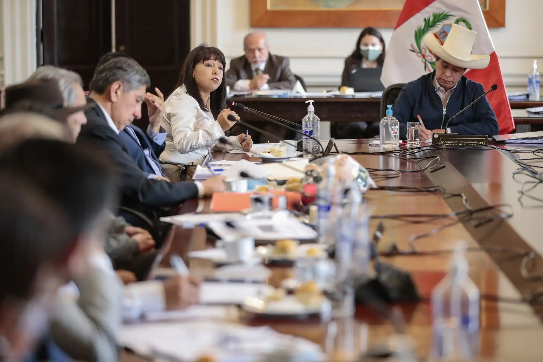 Presidente de la República, Pedro Castillo, lidera sesión del Consejo de Ministros.
Foto: ANDINA/Prensa Presidencia