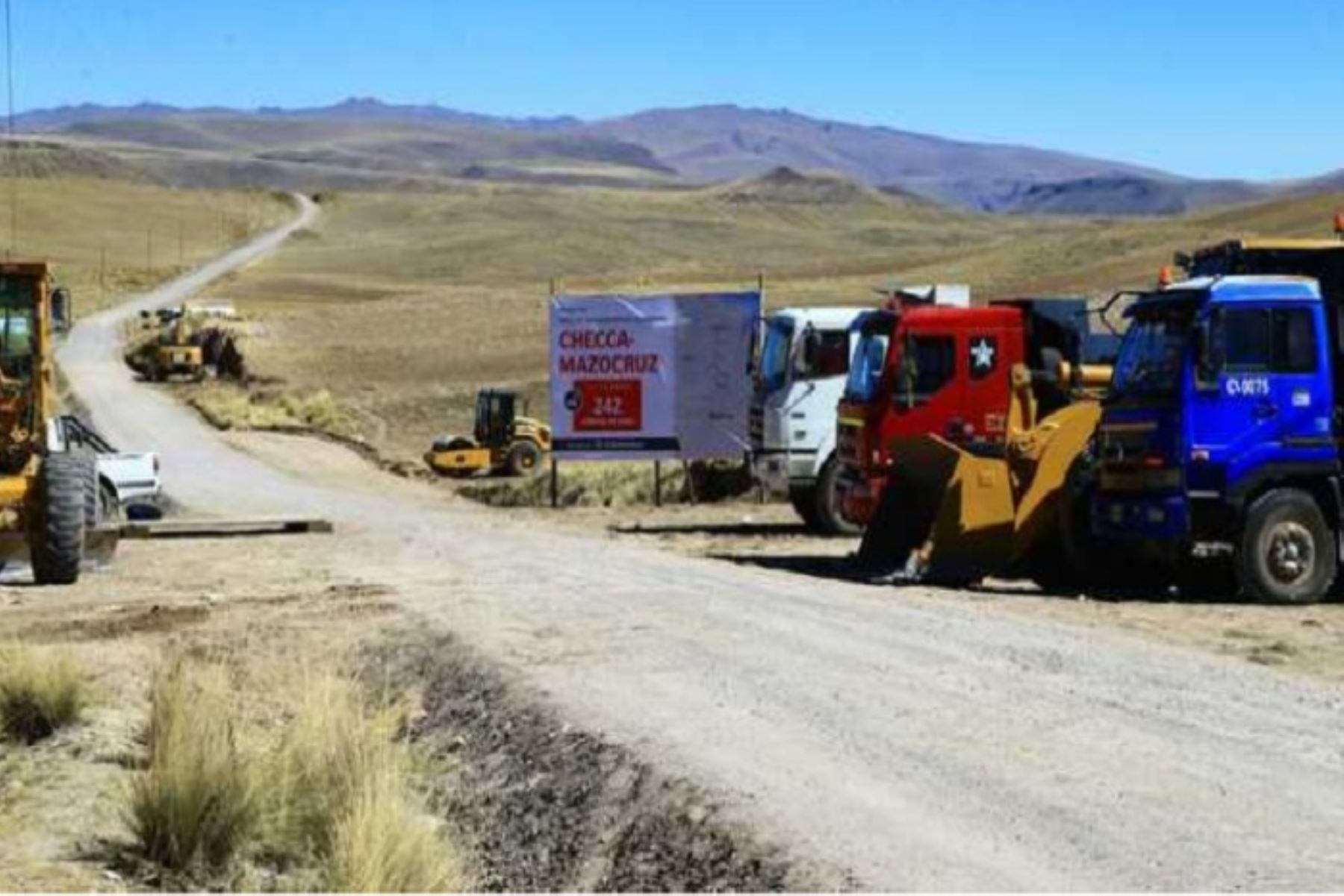La vía beneficiará a 108 000 personas y dinamizará la economía de Puno, Tacna y Moquegua.