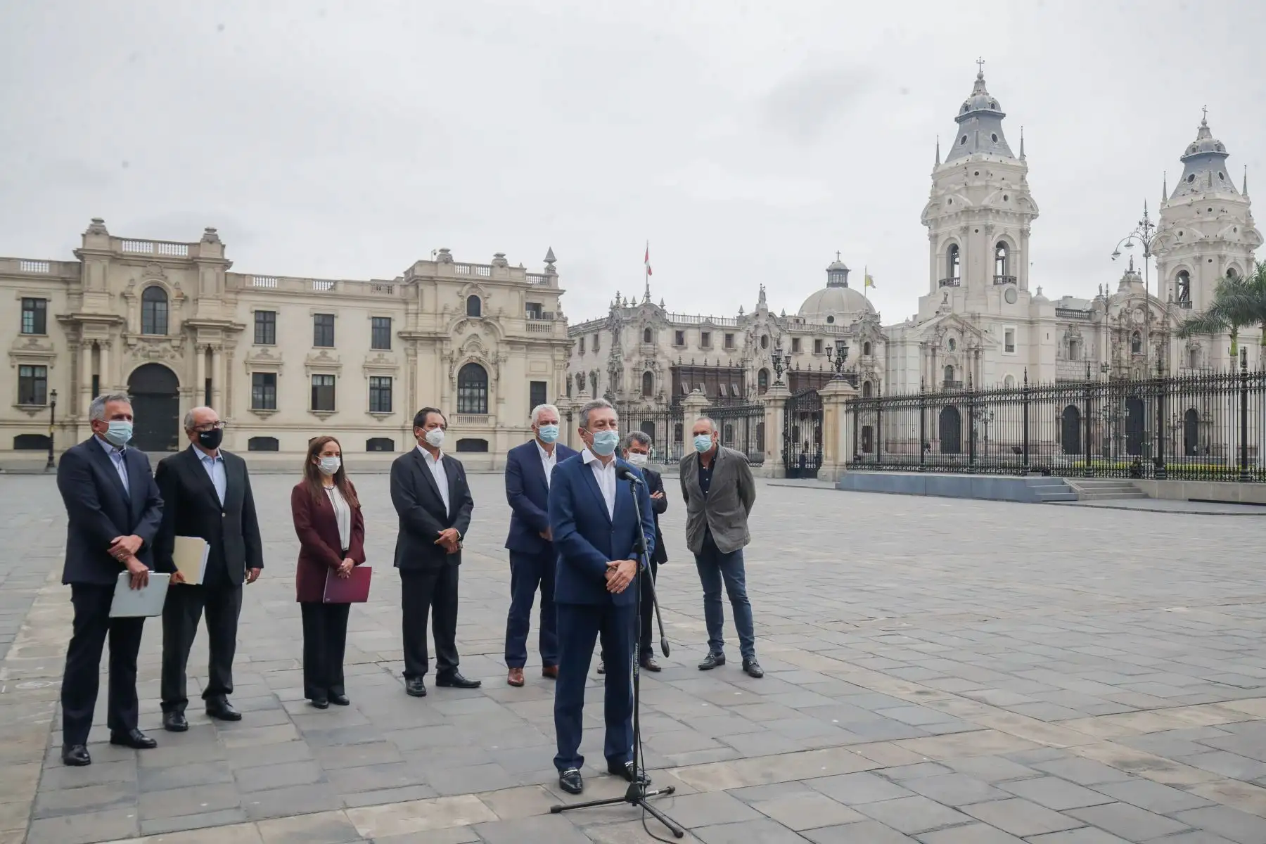 El presidente de la República, Pedro Castillo, se reunió con empresarios del sector energía. A su salida los empresarios indicaron que el sector energético ha crecido en los últimos años. Foto: ANDINA/Prensa Presidencia