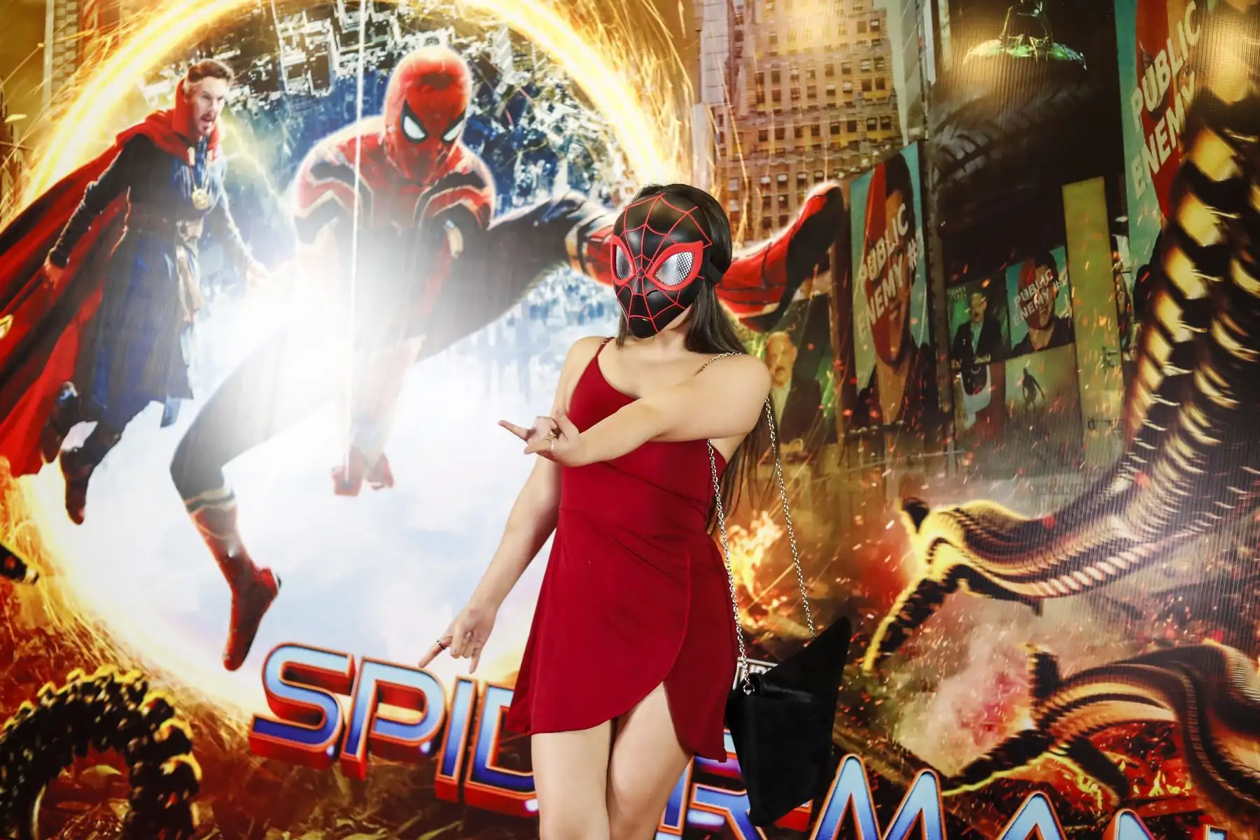 Fánaticos de Spiderman asistieron al avant premiere de la película “Spiderman: No Way Home” en Miraflores. Foto: ANDINA/Renato Pajuelo