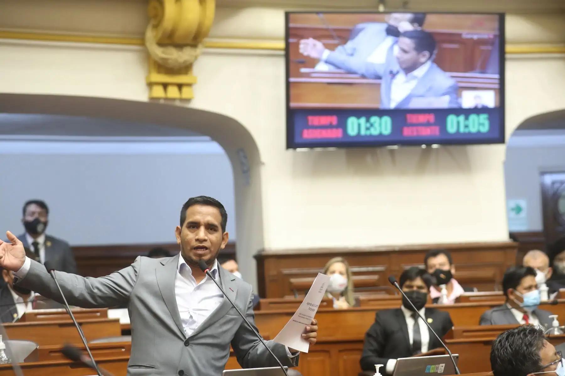 Sesión de pleno de Congreso donde se debate la moción de censura contra su presidenta, María del Carmen Alva, presentada por el por el congresista de Perú Libre, Guillermo Bermejo.
Foto: ANDINA / CONGRESO