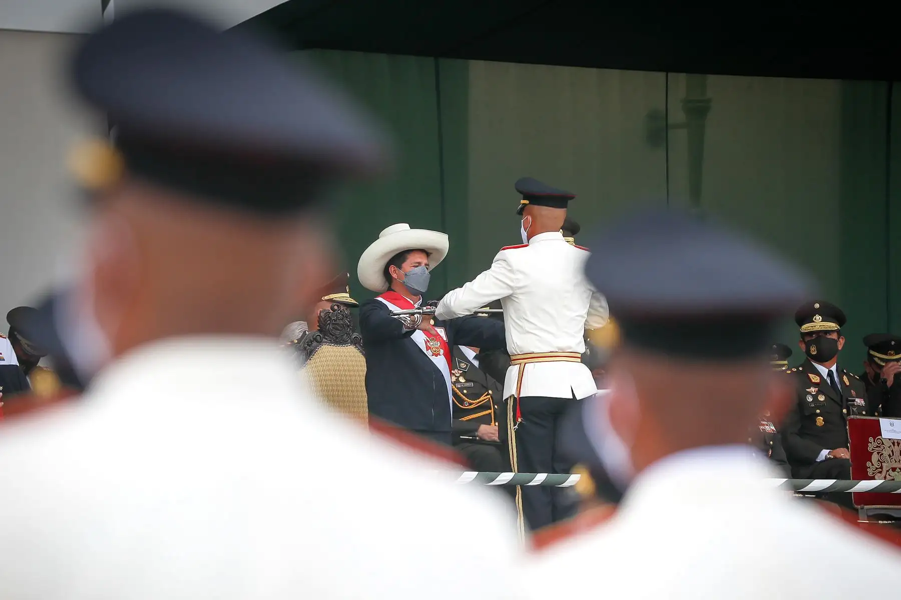 Presidente de la República, Pedro Castillo, asiste a la ceremonia de graduación de los alféreces y subtenientes de la Escuela Militar de Chorrillos “Coronel Francisco Bolognesi”.
Foto: ANDINA / Presidencia Perú