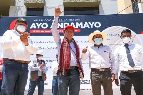 El presupuesto total de la obra se ha estimado en S/ 276 772 892 e incluye cunetas de drenaje sin revestir, 6 puentes (2 tipos cajón y 4 tipos viga losa) y 18 plazoletas de estacionamiento.