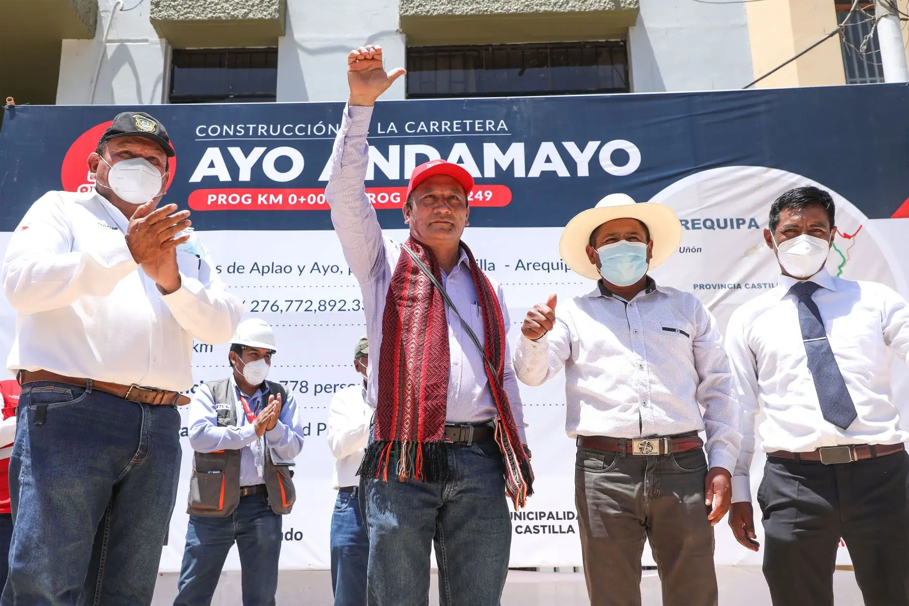 El presupuesto total de la obra se ha estimado en S/ 276 772 892 e incluye cunetas de drenaje sin revestir, 6 puentes (2 tipos cajón y 4 tipos viga losa) y 18 plazoletas de estacionamiento.