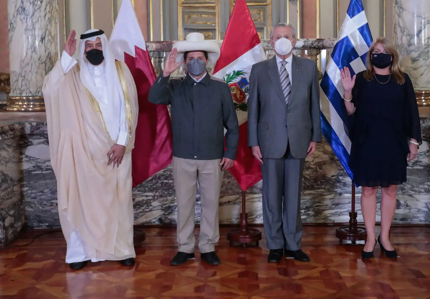 Presidente de la República, Pedro Castillo recibe cartas credenciales de los embajadores de Suiza, Cuba, Qatar y Grecia, que oficializan sus labores diplomáticas en el país.
Foto: ANDINA/Prensa Presidencia