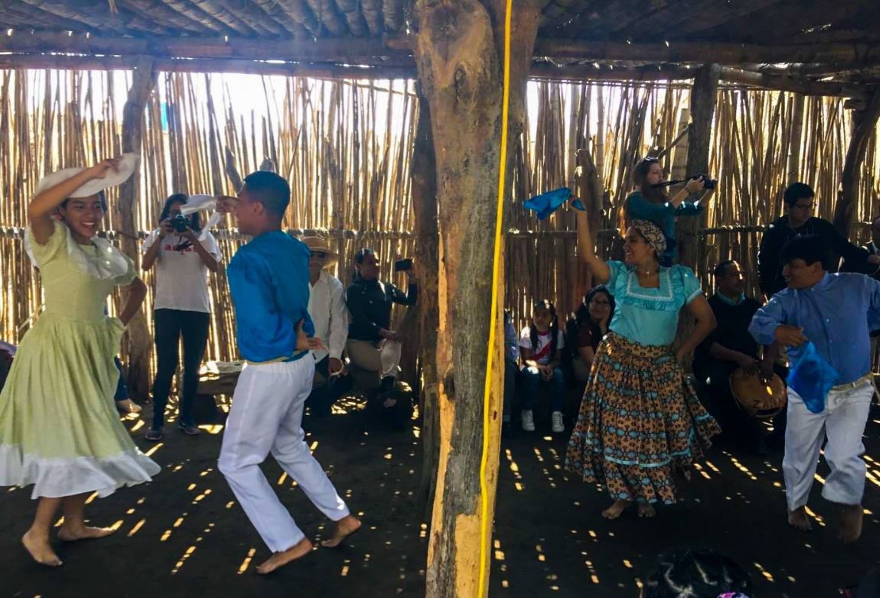 El Ministerio de Cultura declaró Patrimonio Cultural de la Nación al Baile tierra de Zaña, en Lambayeque, una danza de origen afroperuano. Foto: Fundación Acua