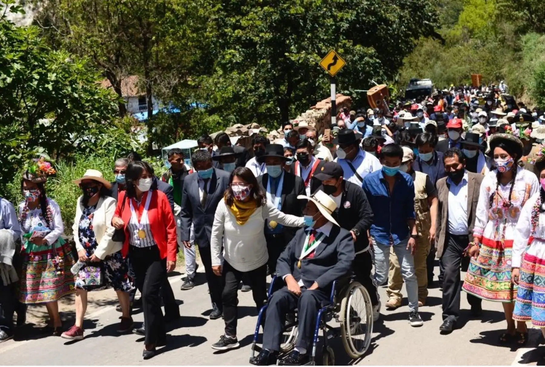 La ministra de Cultura, Gisela Ortiz, llegó a la ciudad de Ayacucho para participar de la conmemoración por los 200 años de la resistencia histórica de Cangallo.
Foto: Mincul