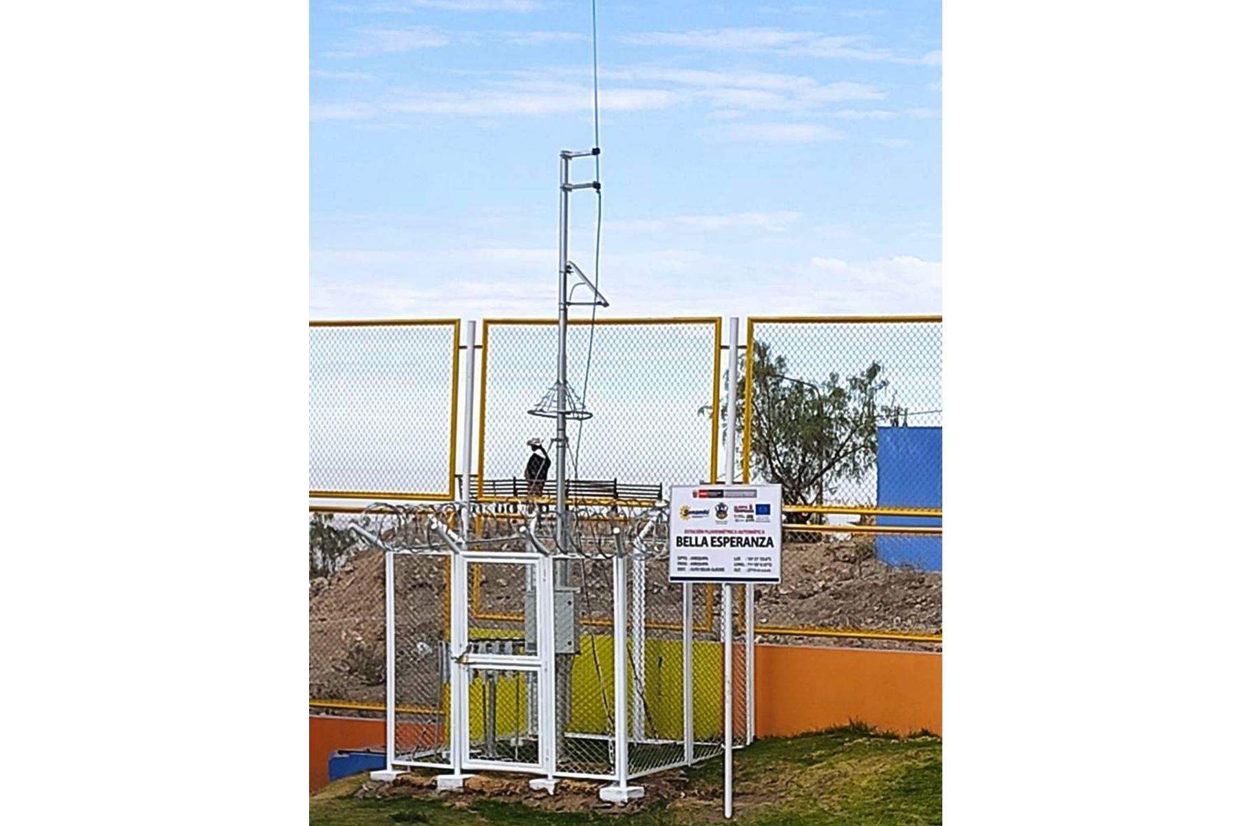 La primera estación de la red pluviométrica, que fue inaugurada hoy, está ubicada en el complejo deportivo Bella Esperanza, en la zona alta del distrito de Alto Selva Alegre (Arequipa). Foto: ANDINA/Difusión