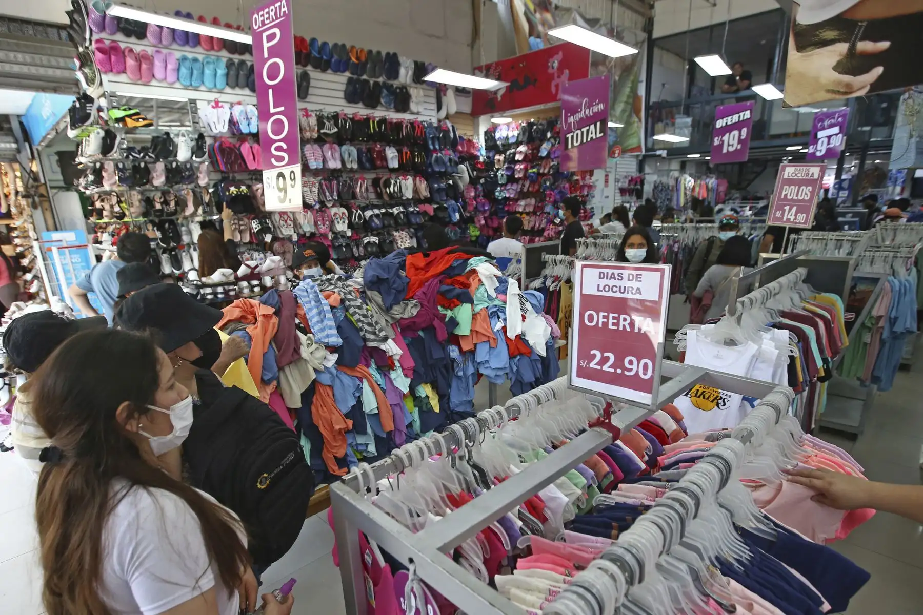 Comercio textil en Gamarra. ANDINA/Vidal Tarqui