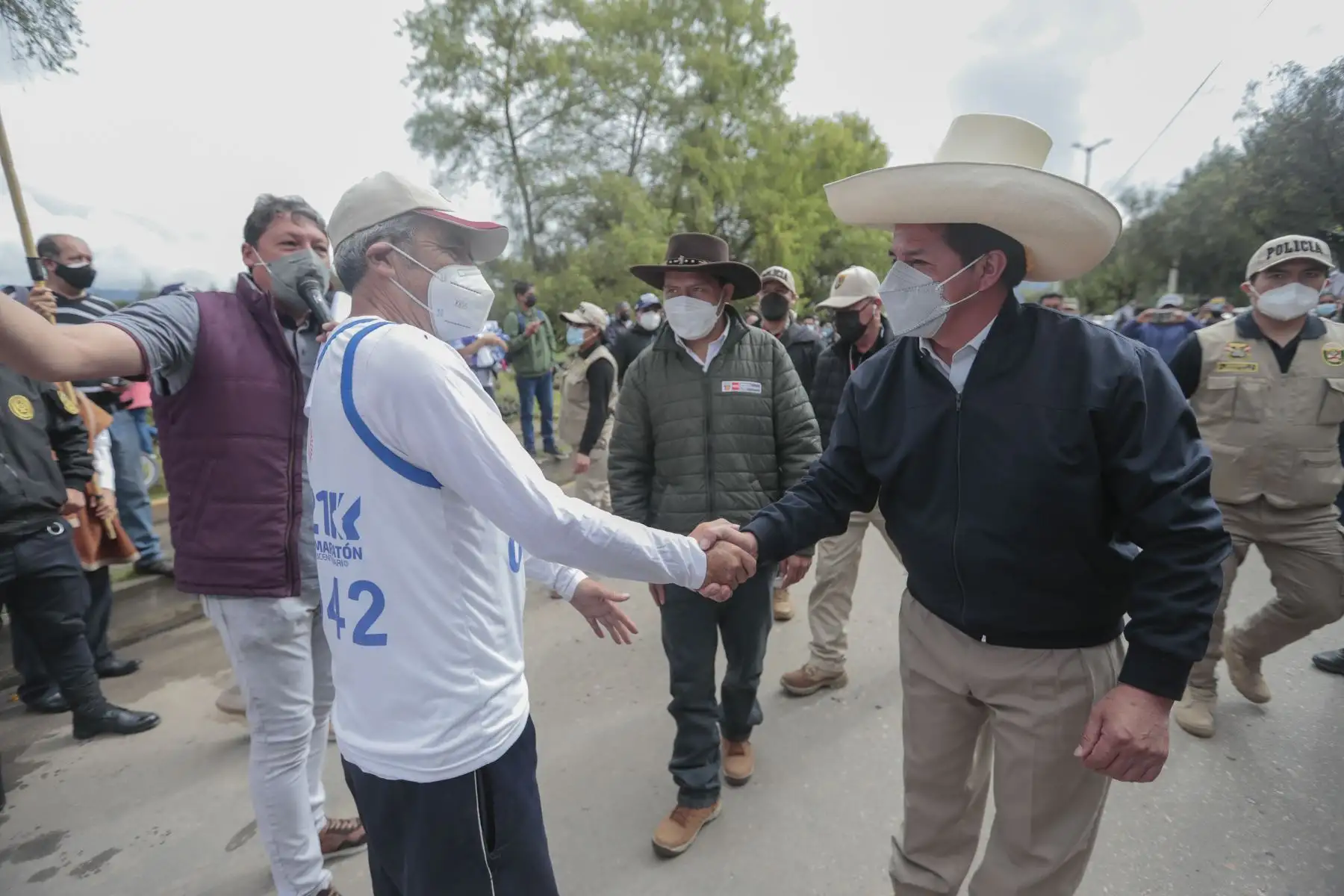 El presidente de la República, Pedro Castillo, dio inicio a la media maratón Bicentenario 21K que se desarrolla en el distrito de Baños del Inca, en la región Cajamarca. Foto: ANDINA/Prensa Presidencia