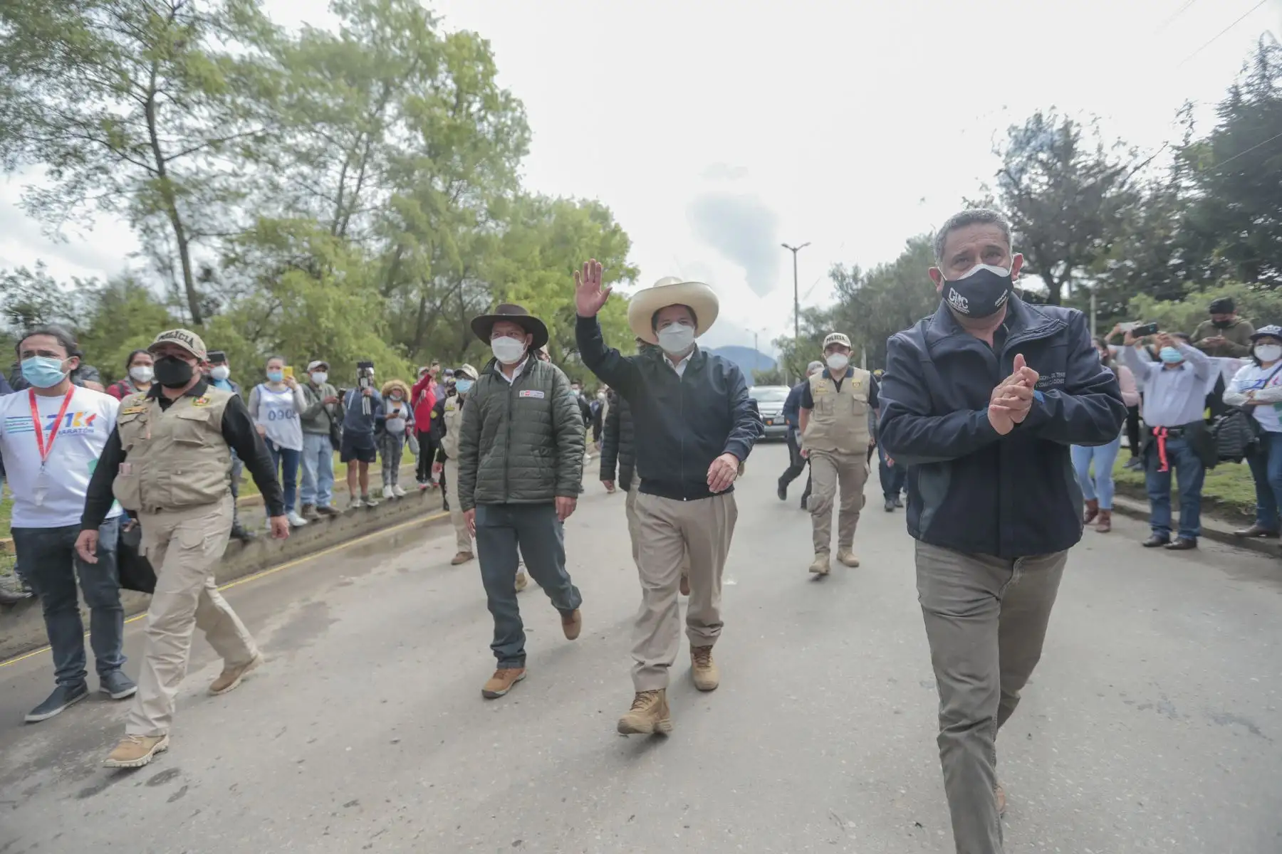 El presidente de la República, Pedro Castillo, dio inicio a la media maratón Bicentenario 21K que se desarrolla en el distrito de Baños del Inca, en la región Cajamarca. Foto: ANDINA/Prensa Presidencia