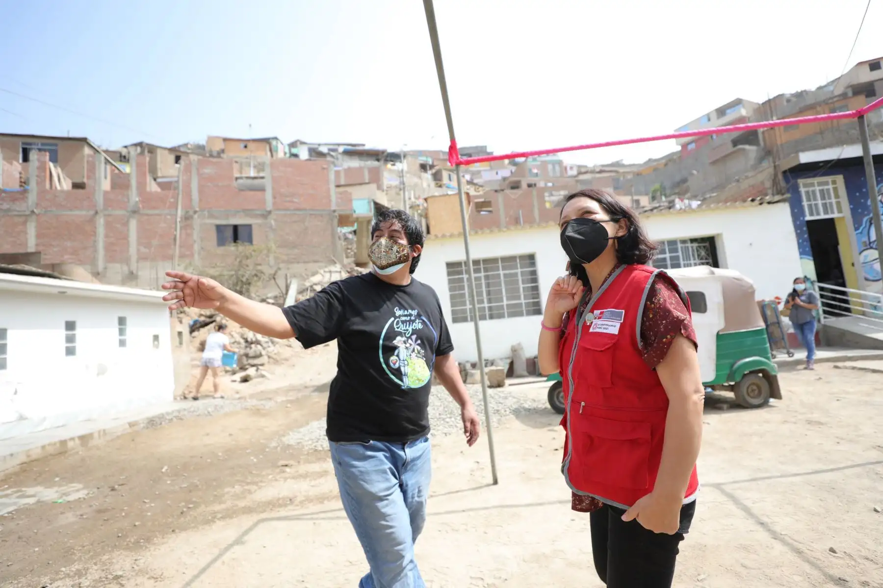 La ministra de la Mujer y Poblaciones Vulnerables, Anahí Durand, visitó esta mañana las instalaciones del proyecto social y cultural “Quijote para la Vida”, en el distrito de Puente Piedra. Foto: ANDINA/MIMP