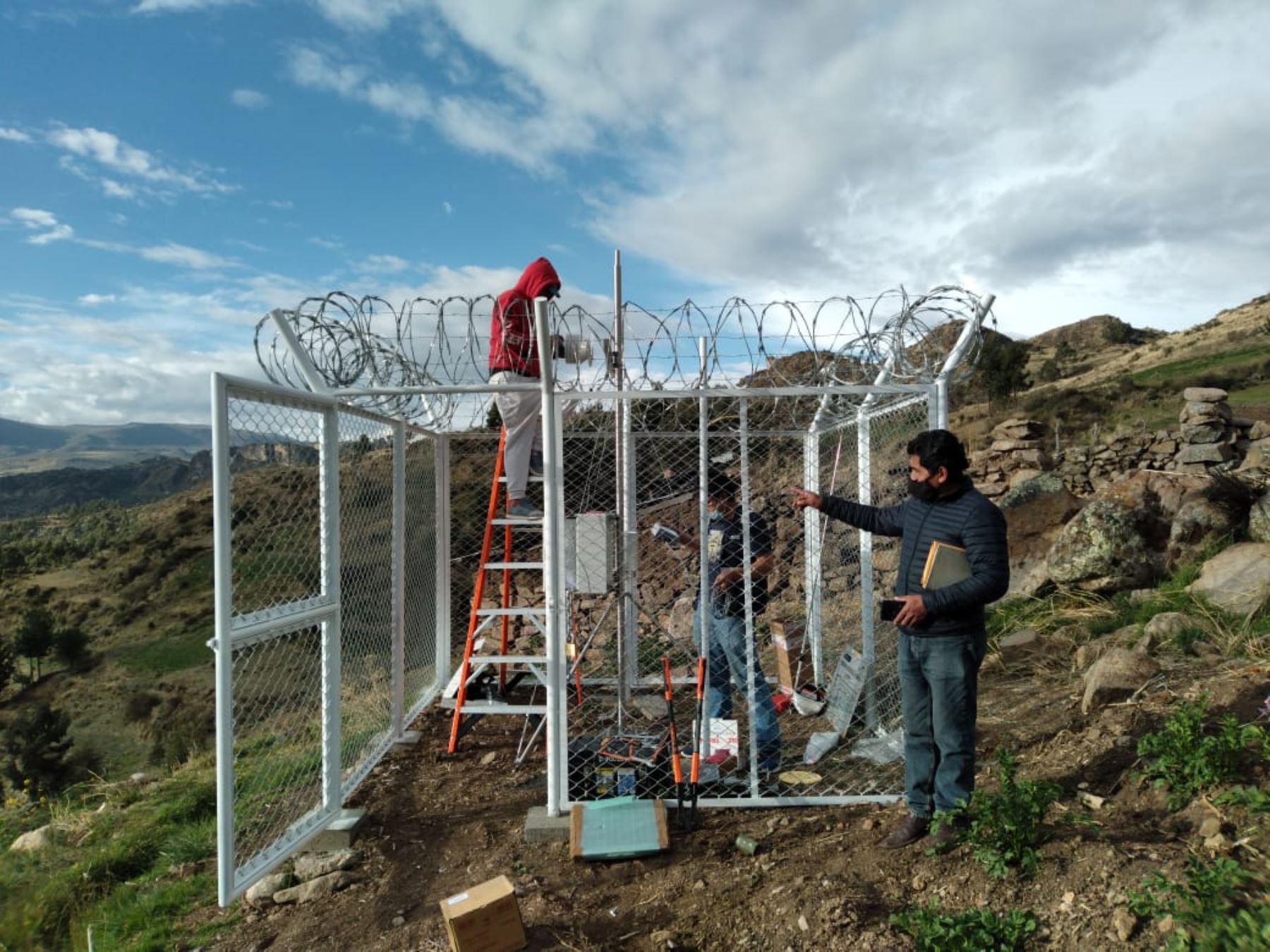 Ayacucho: Agro Rural instala estación meteorológica para mejor siembra de cultivos