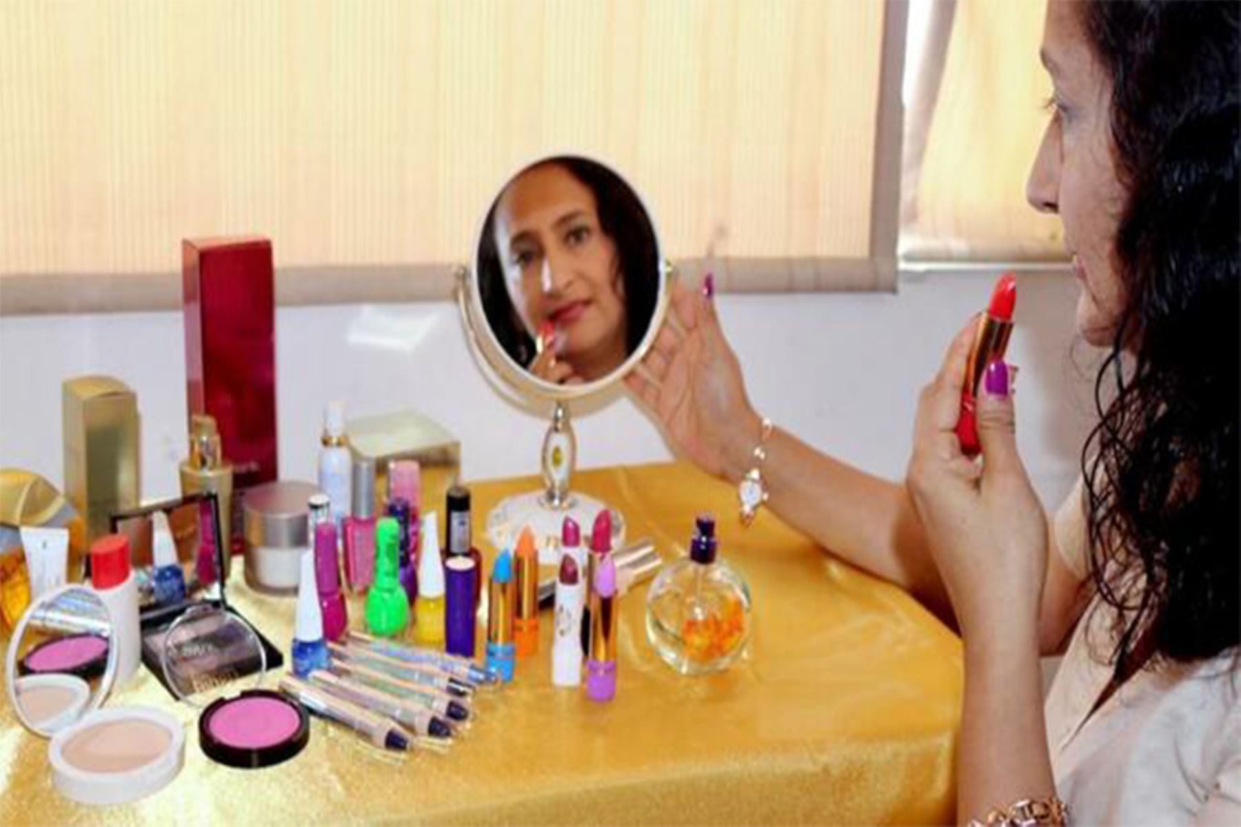 Se recomienda comprar productos cosméticos en lugares autorizados. Foto: ANDINA/Difusión