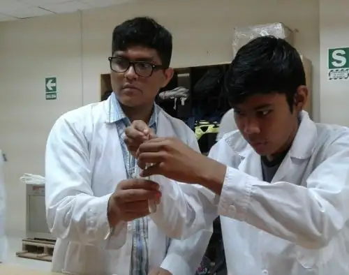 Conoce a Reyes Rivera, el talentoso estudiante que trabaka en la purificación y tratamiento del agua que consume la población de la región San Martín. ANDINA/Difusión