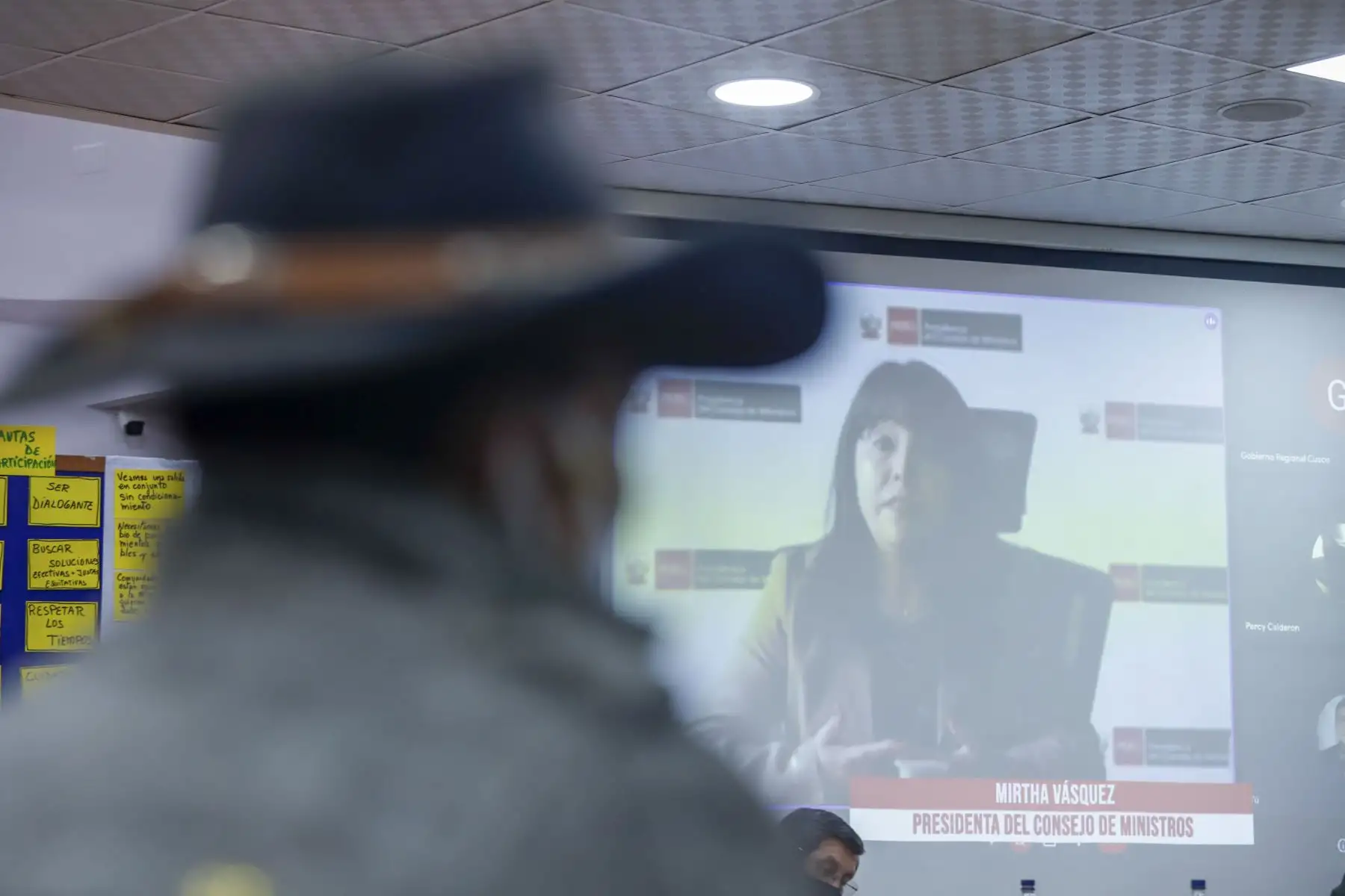 La presidenta del Consejo de Ministros, Mirtha Vásquez, exhortó esta tarde a las comunidades campesinas de Chumbivilcas a priorizar el diálogo y deponer la medida de fuerza que mantienen en el corredor minero por más de 30 días de protesta contra la empresa minera Las Bambas. Foto: ANDINA/PCM