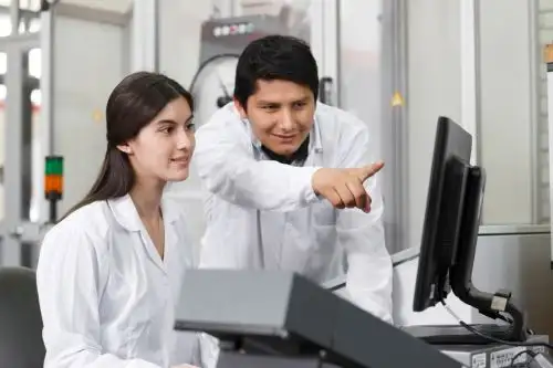 En el mes de diciembre, Concytec convocará a cinco concursos sobre las convocatorias de Proyectos de Investigación Básica, Proyectos de Investigación Aplicada, Proyectos de Desarrollo Tecnológico, Proyectos de Investigación Aplicada en Ciencias Sociales, y Registro de Patentes PCT. Foto: Concytec