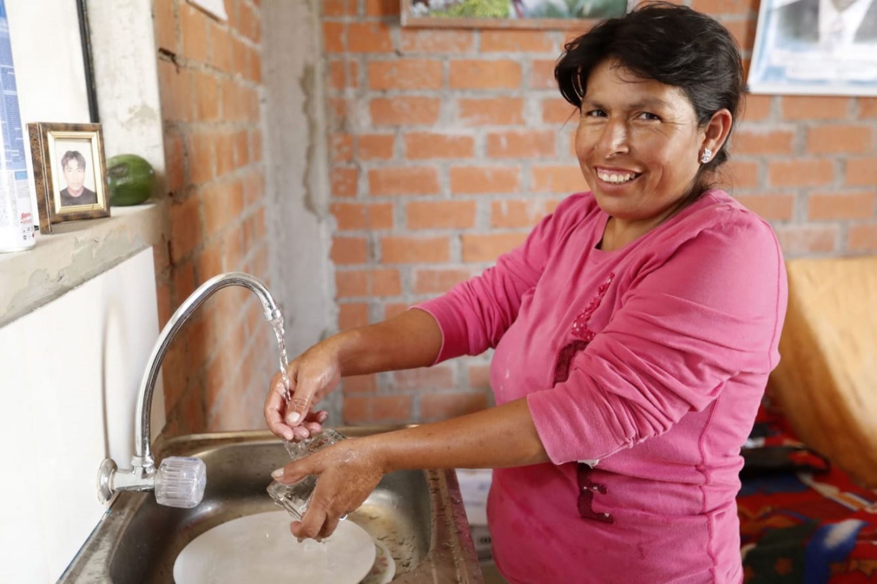 Ministerio de Vivienda realiza encuesta sobre uso de servicios de agua en Lima y Callao