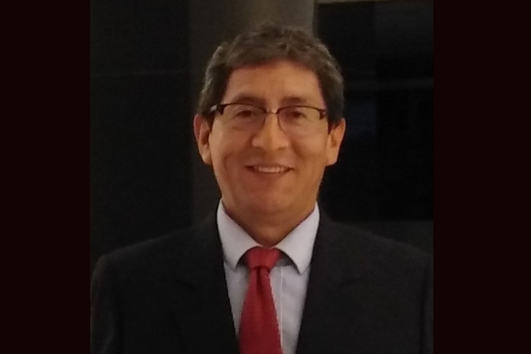 Fallece exdirector de El Peruano Carlos Bustamante