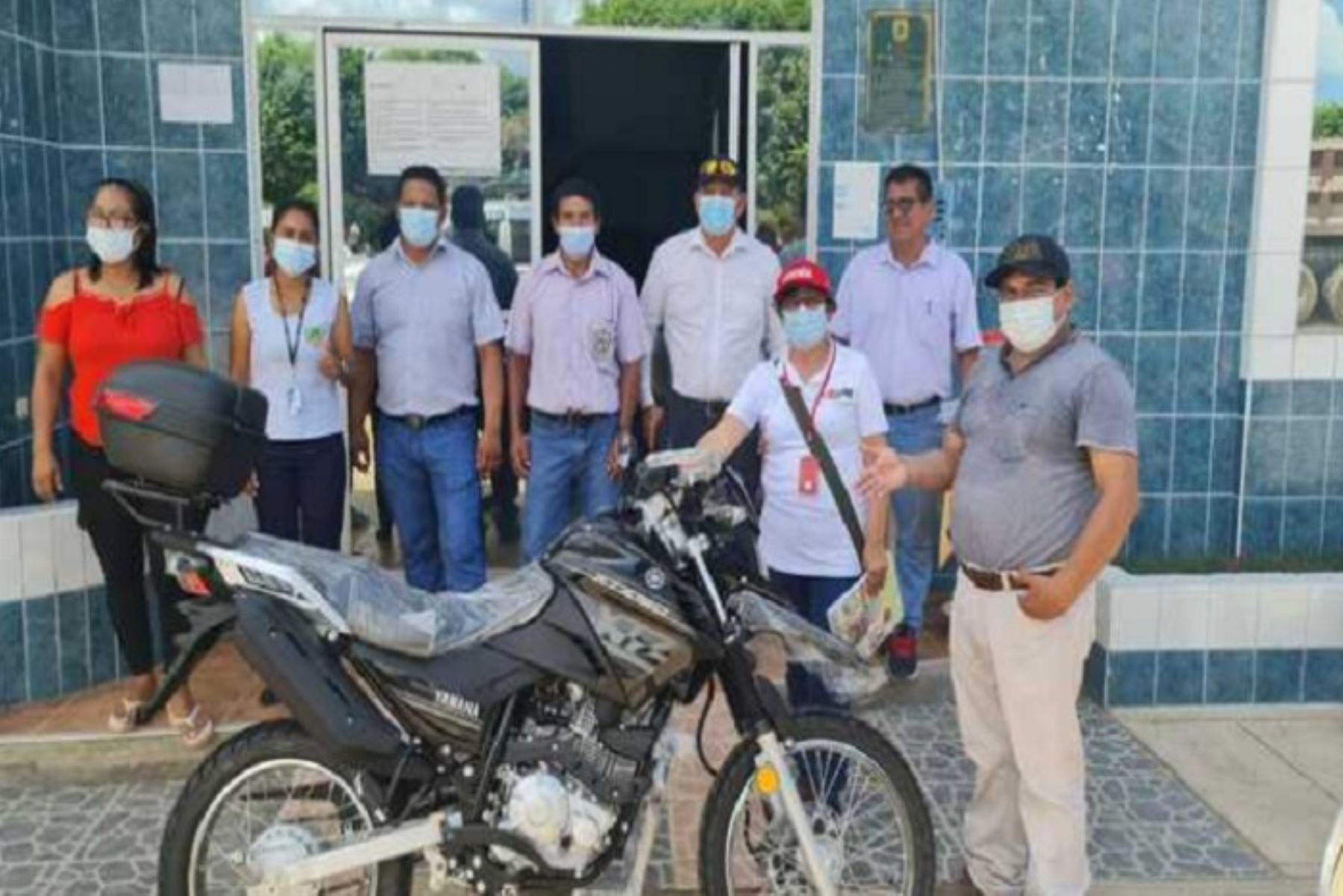 MVCS entrega 43 motocicletas a municipios de 9 regiones para verificar saneamiento