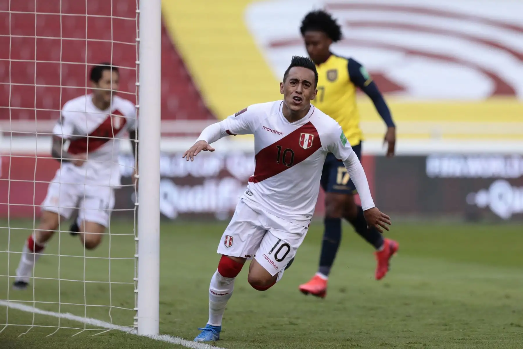 El rival asiático de Perú saldrá de la llave entre Australia y Emiratos Árabes Unidos, que chocarán el 7 de junio en Doha. Foto: AFP