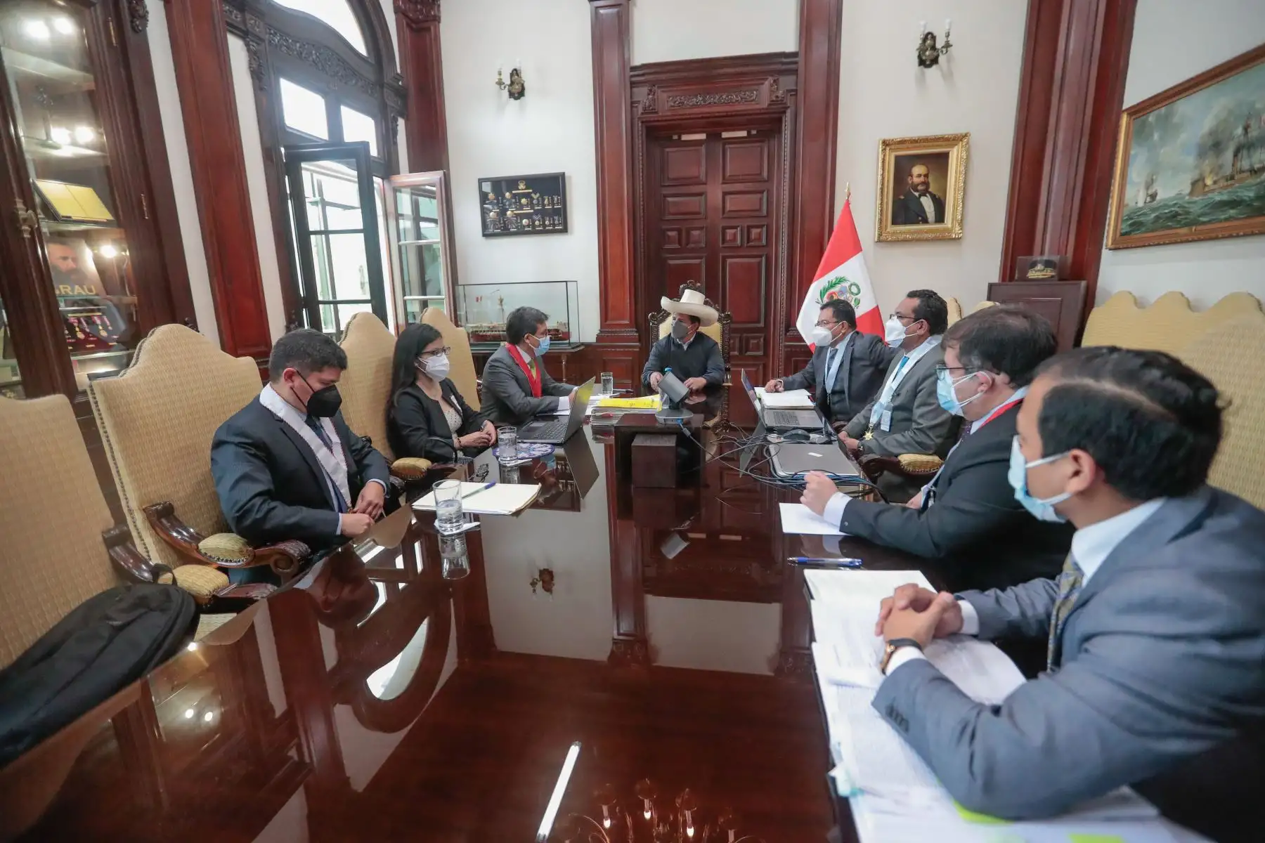 Presidente de la República, Pedro Castillo, sostiene reunión con miembros de la Fiscalía de la Nación.
Foto: ANDINA/Presidencia Perú