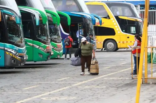 El Ministerio de Transportes y Comunicaciones precisa que hay 366 terminales terrestres que brindan el servicio de transporte interprovincial y que se encuentran habilitados para prestarlo.