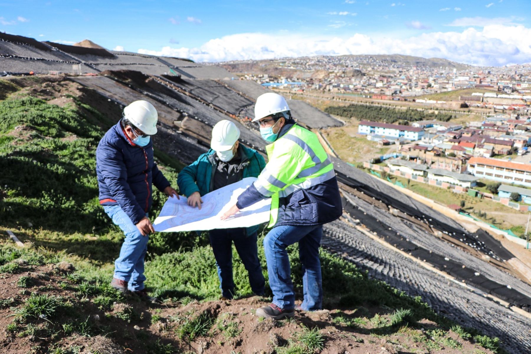 Trabajos de remediación ambiental a cargo de Activos Mineros. Foto: Cortesía.