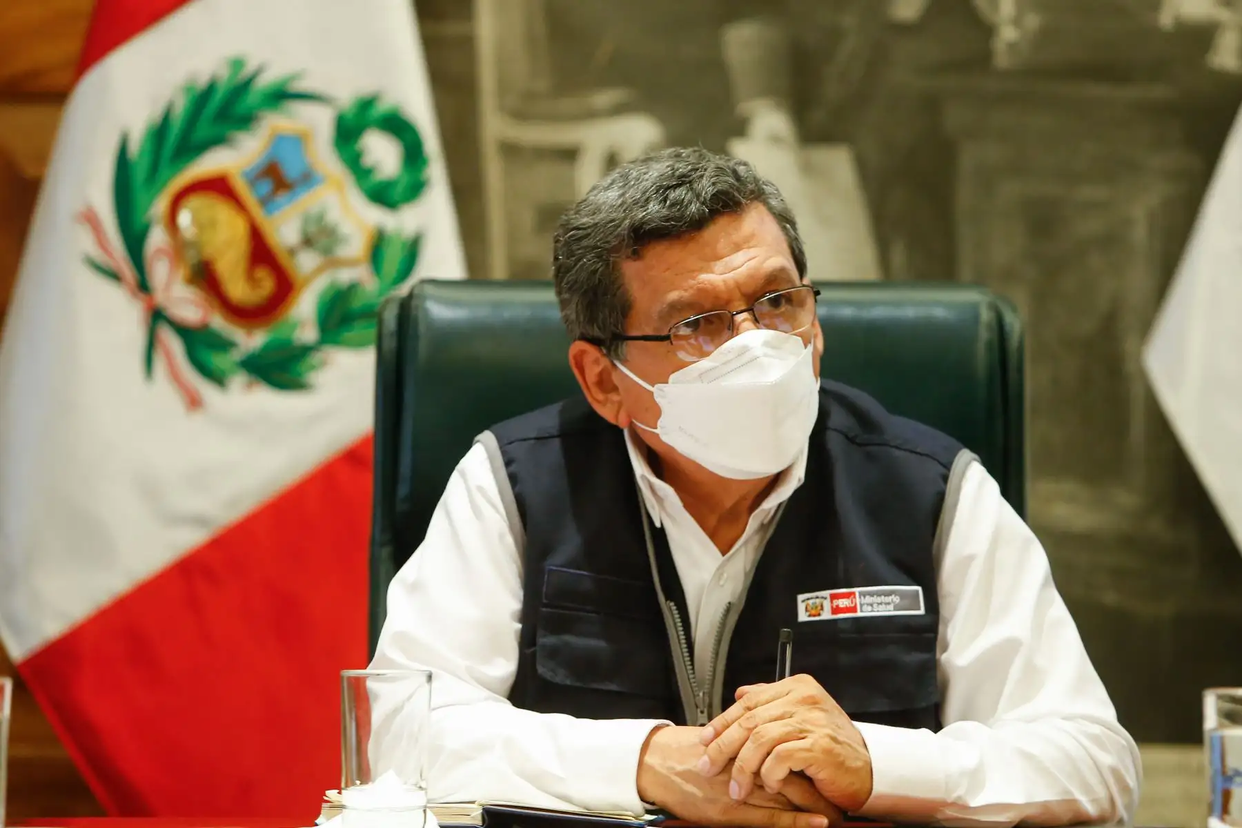 Ministro de Salud, Hernando Cevallos se reúne con alcalde de Lima, Jorge Muñoz y autoridades policiales y militares para evaluar posible cierre de playas por los días feriados de Año Nuevo.
Foto: Minsa