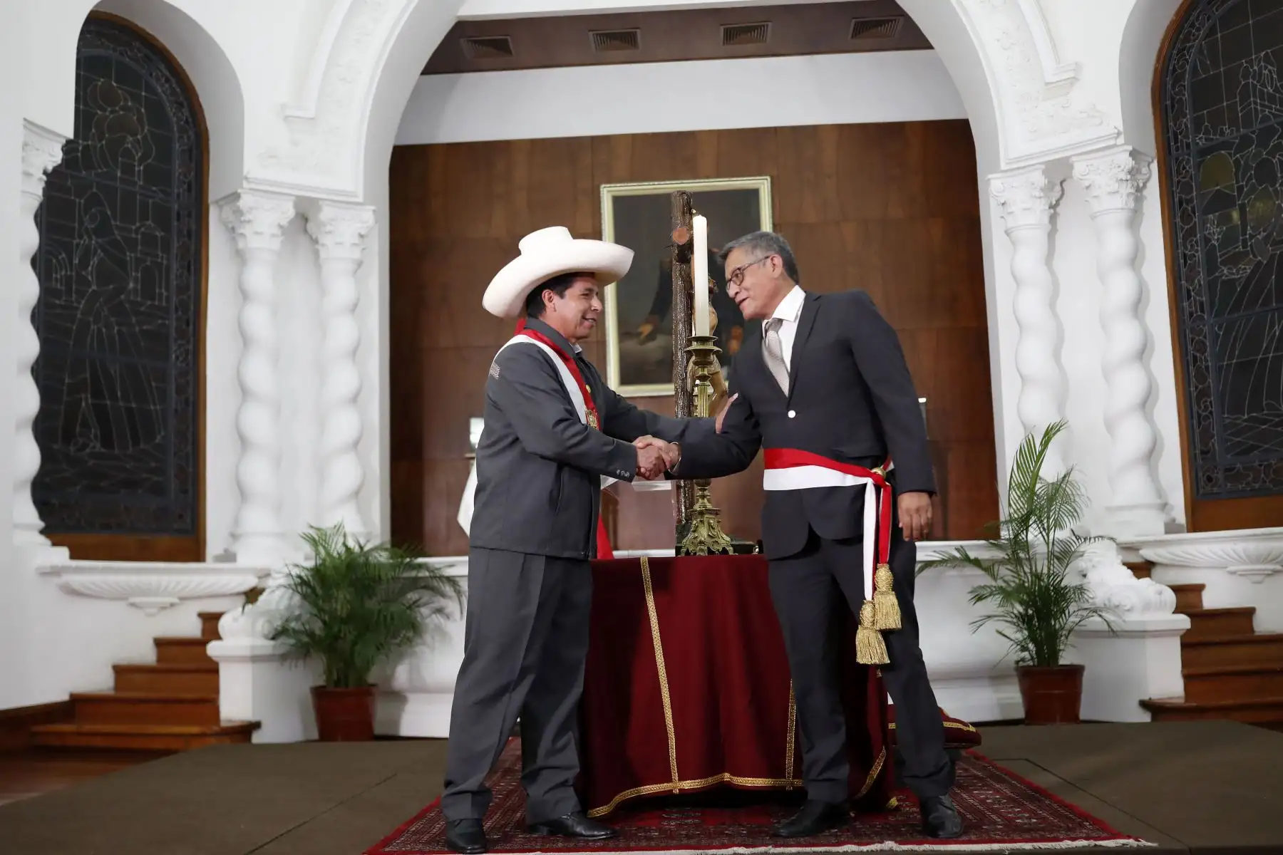Rosendo Leoncio Serna Román juró como nuevo ministro del Educación en una ceremonia presidida por el Jefe del Estado, Pedro Castillo, en la sede de Palacio de Gobierno. Foto: ANDINA/Presidencia Perú