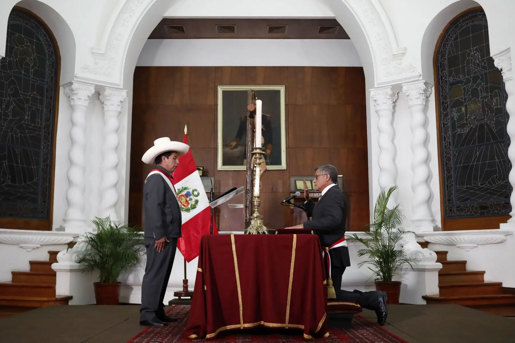 Rosendo Leoncio Serna Román juró como nuevo ministro del Educación en una ceremonia presidida por el Jefe del Estado, Pedro Castillo, en la sede de Palacio de Gobierno. Foto: ANDINA/Presidencia Perú