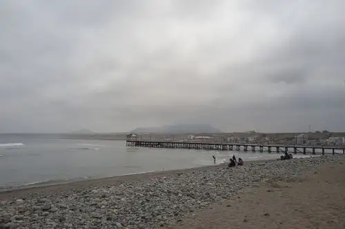 El gobernador regional de La Libertad, Manuel Llempén, afirmó que el autocuidado es esencial y, en esa línea, opinó que es conveniente restringir el acceso a la playa de Huanchaco en Año Nuevo. Foto: ANDINA/Cortesía Vanessa Graos