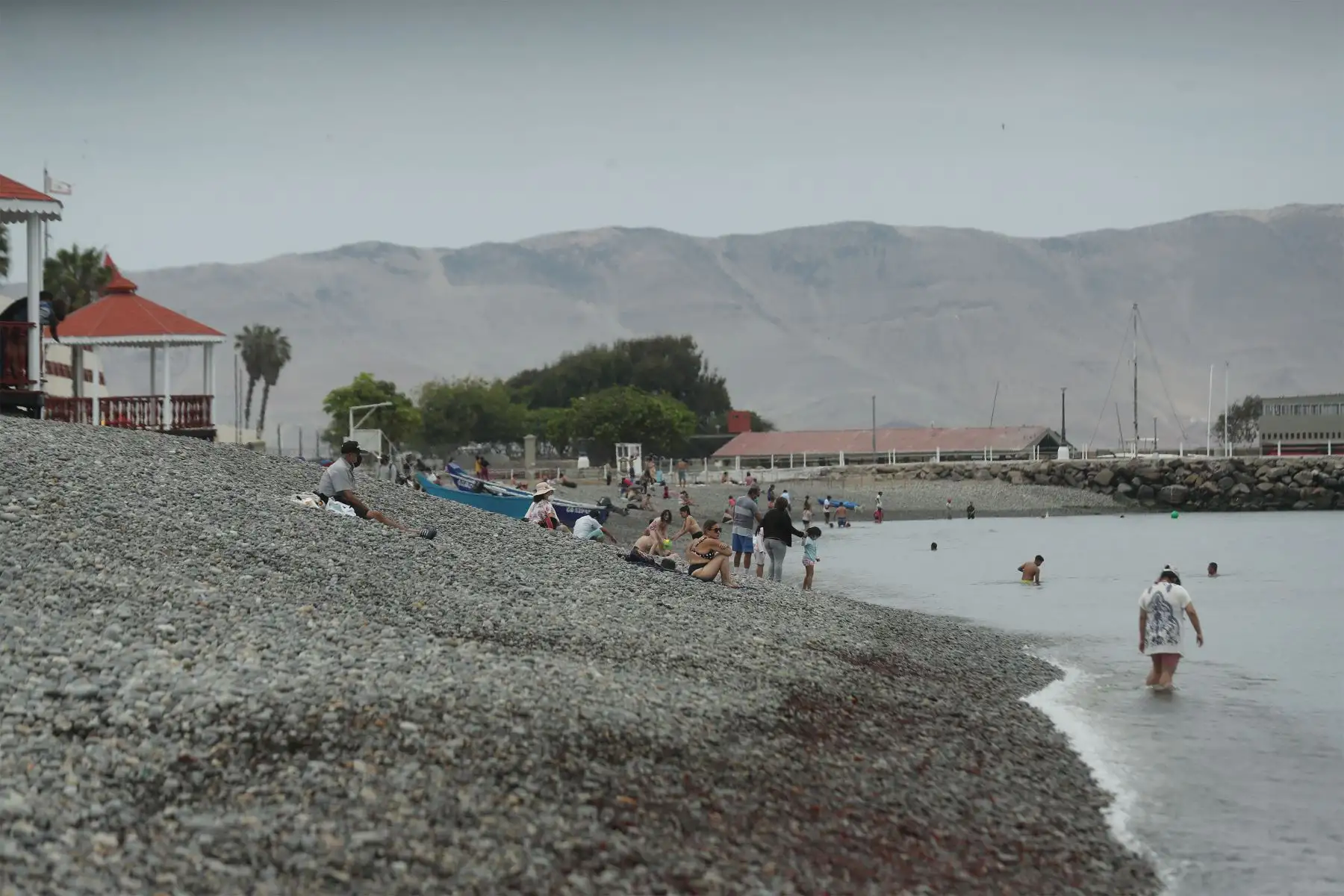 La Punta anuncia cierre de playas el 1 y 2 de enero del 2022.
Municipalidad de la Punta se prepara para el cierre de playas este fin de semana con el fin de controlar la propagación del Coronavirus en las fiestas de fin de año.
Foto: ANDINA/Carla Patiño Ramírez