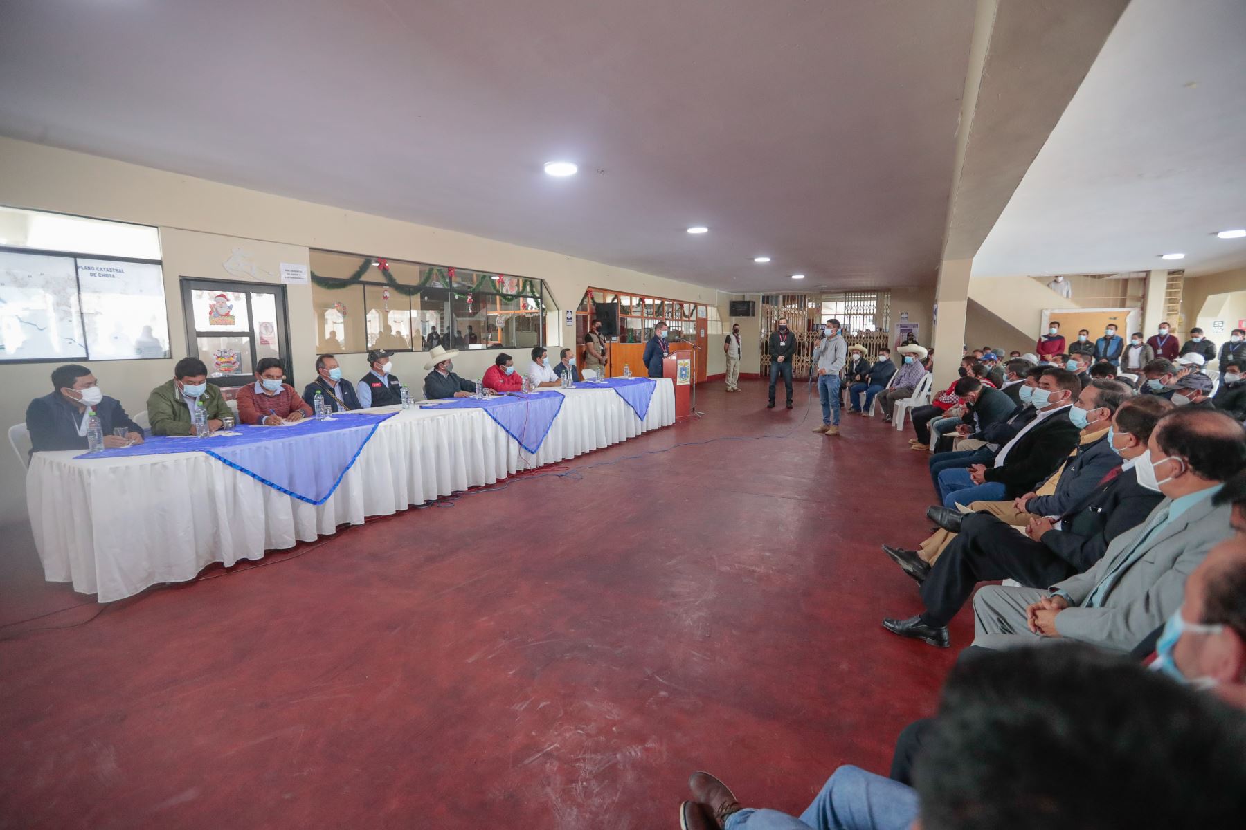 Presidente Pedro Castillo Sostiene Reunión Con El Alcalde Provincial Alcaldes Distritales Y 0425