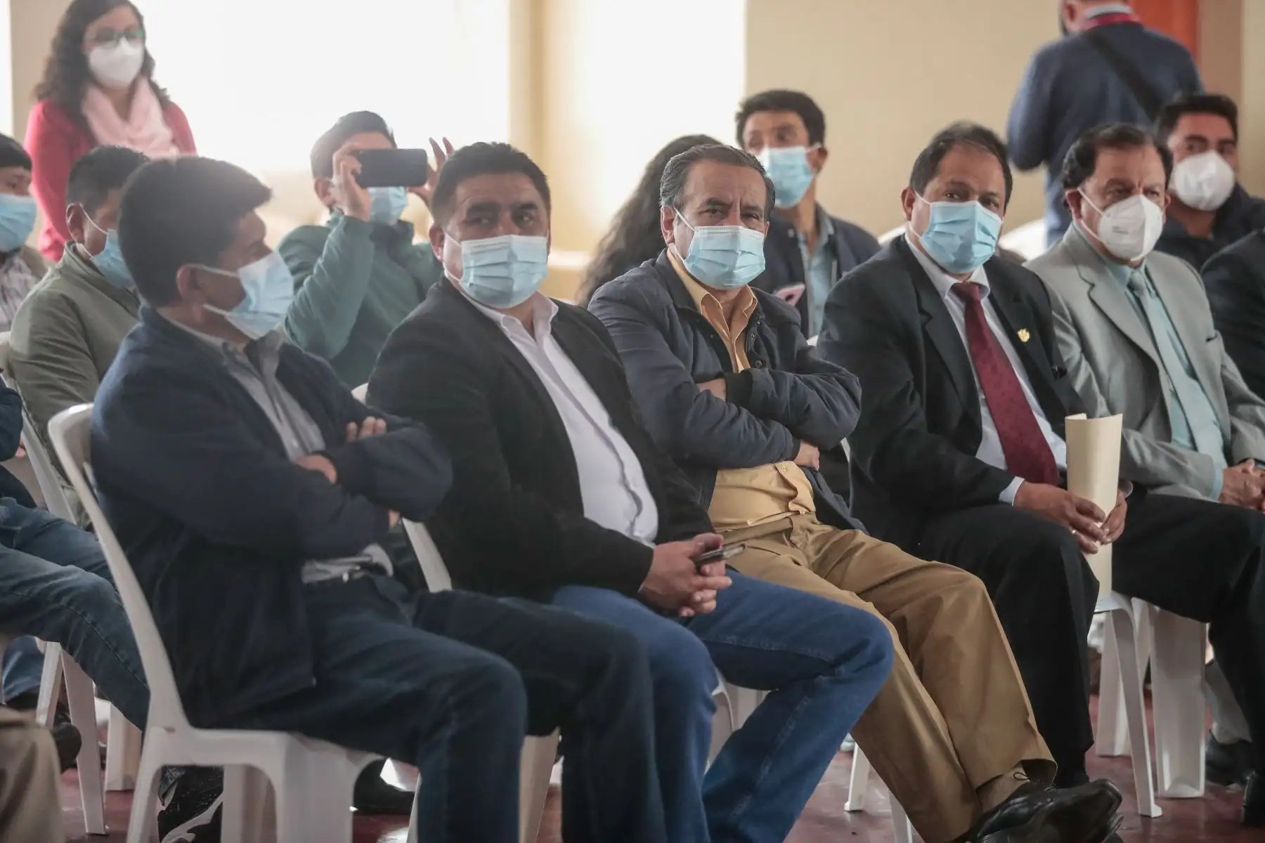 Presidente de la República, Pedro Castillo, sostiene reunión con el alcalde provincial, alcaldes distritales y representantes de la sociedad civil de Chota, en Cajamarca.
Foto: ANDINA/Prensa Presidencia