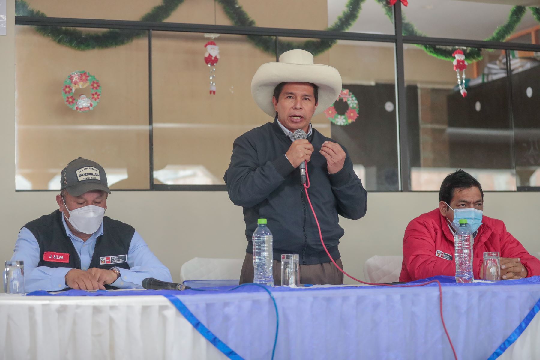 Presidente Pedro Castillo Sostiene Reunión Con El Alcalde Provincial Alcaldes Distritales Y 2968