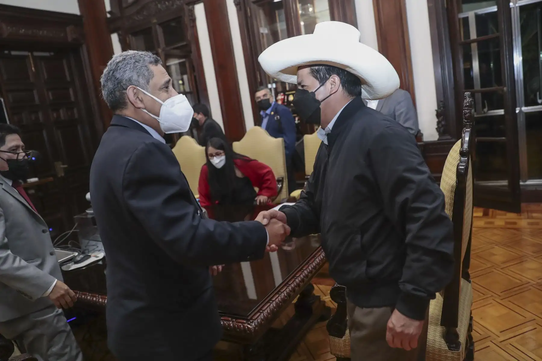 Presidente Pedro Castillo se reúne con representantes de partidos políticos con participación en el Parlamento. Foto: ANDINA/Prensa Presidencia
