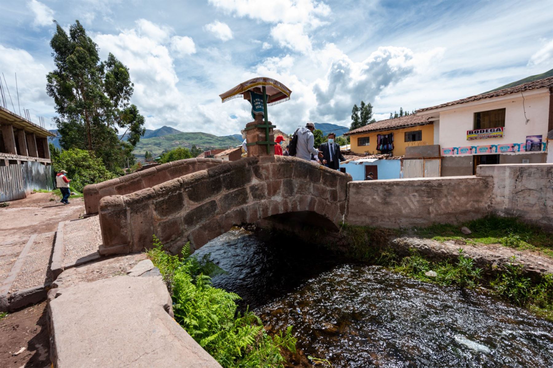 El puente Santísima Cruz de Calicanto de la ciudad de Lucre será intervenido por la DDC del Cusco. Foto: ANDINA/Difusión