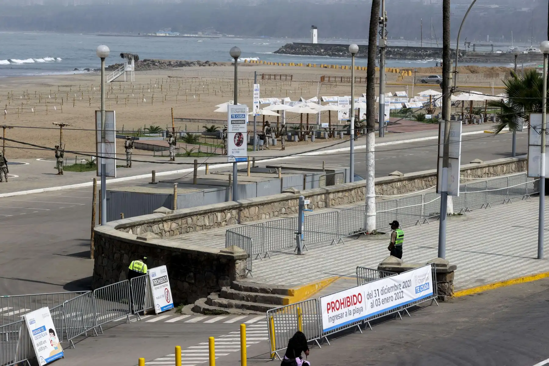 Playas de Lima ya fueron cerradas y y permanecerán así hasta el 1 de enero conforme a las medidas dispuestas por el Gobierno, a fin de evitar posibles contagios de la covid-19. Foto: ANDINA/Vidal Tarqui