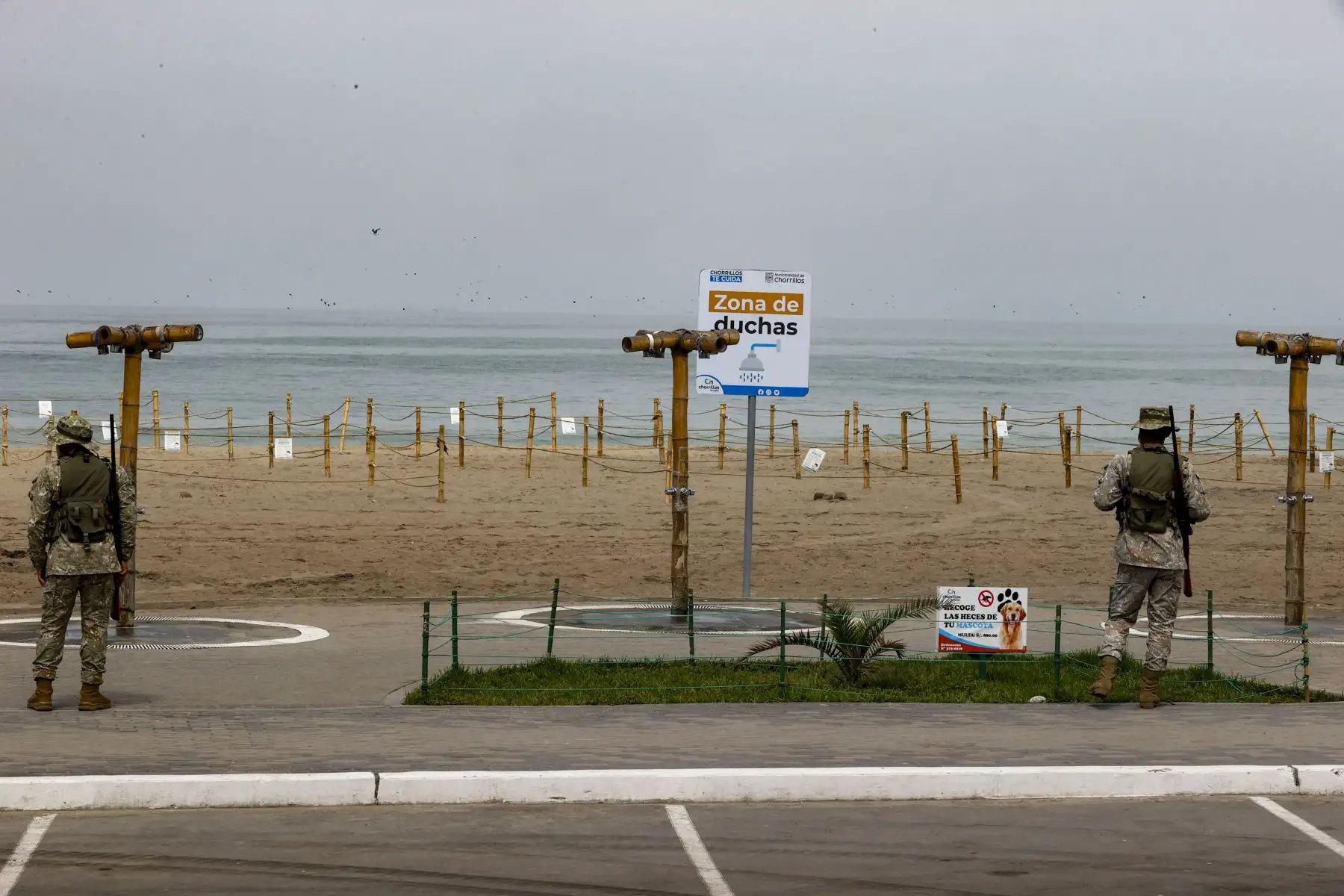 Playas de Lima ya fueron cerradas y y permanecerán así hasta el 1 de enero conforme a las medidas dispuestas por el Gobierno, a fin de evitar posibles contagios de la covid-19. Foto: ANDINA/Vidal Tarqui