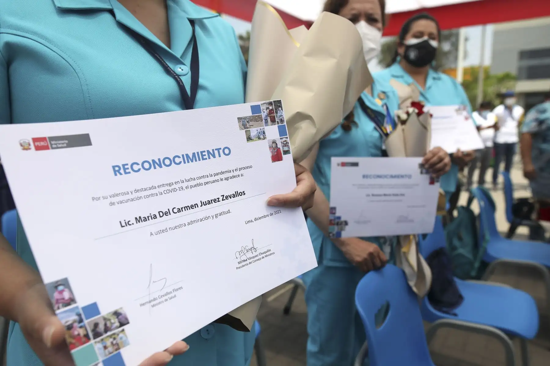 Presidente de la República, Pedro Castillo reconoció a integrantes del equipo de inoculación por su labor en las campañas de vacunación contra la  Covid 19. Foto: ANDINA/Presidencia Perú