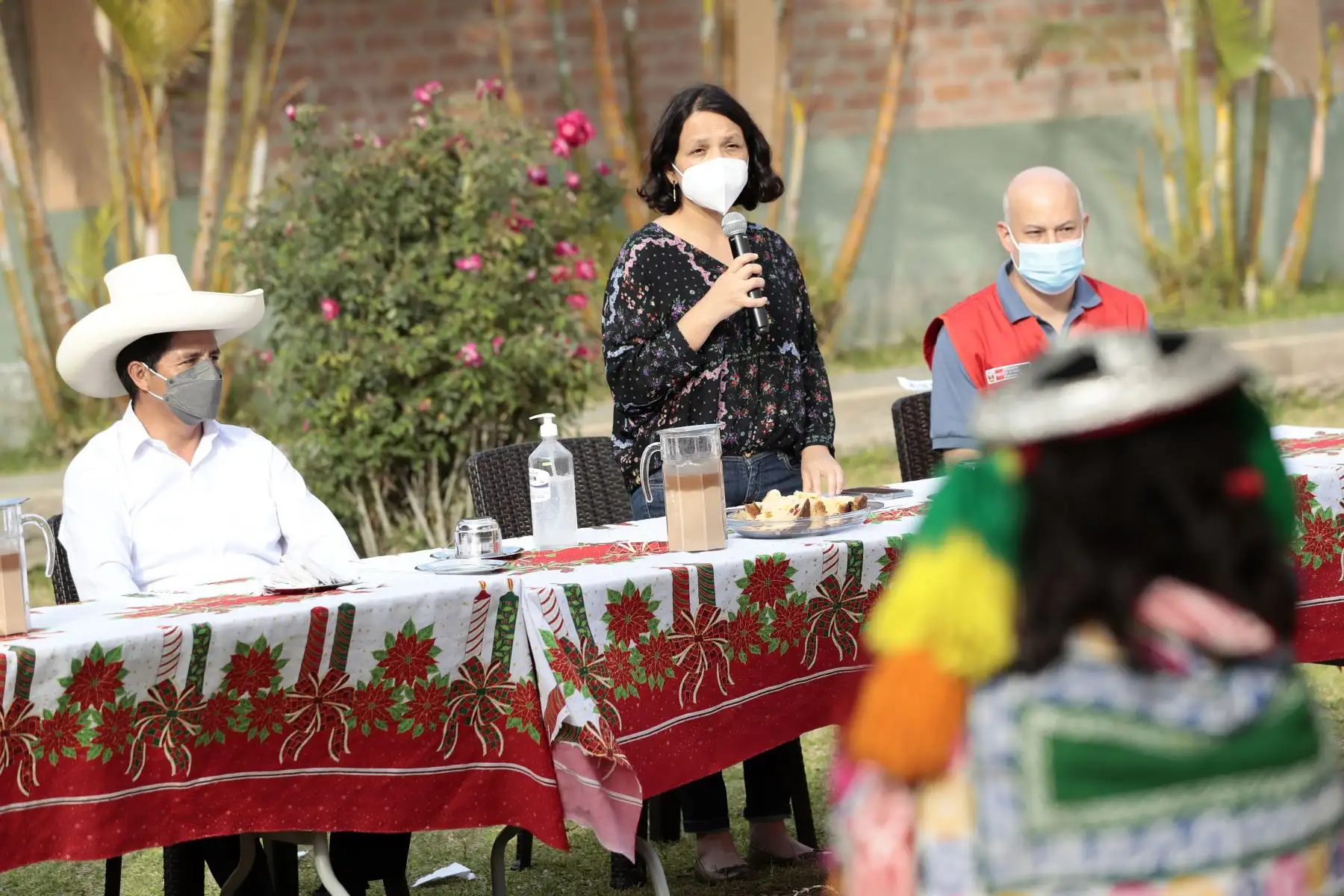 Presidente de la República, Pedro Castillo junto a ministra de la Mujer y Poblaciones Vulnerables, Anahí Durand, visitó el Centro de Acogida Residencial – CAR San Miguel Arcángel del INABIF.
Foto: ANDINA/Prensa Presidencia