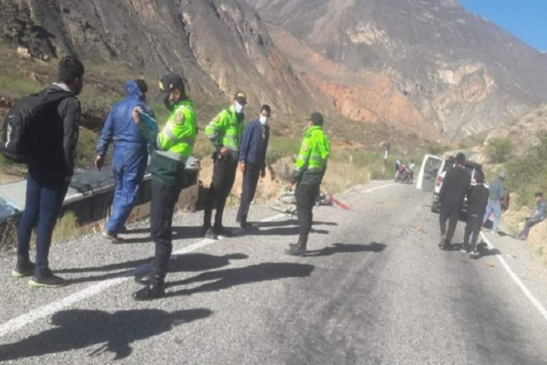 Tres muertos y tres heridos deja accidente vehicular en la sierra de Áncash