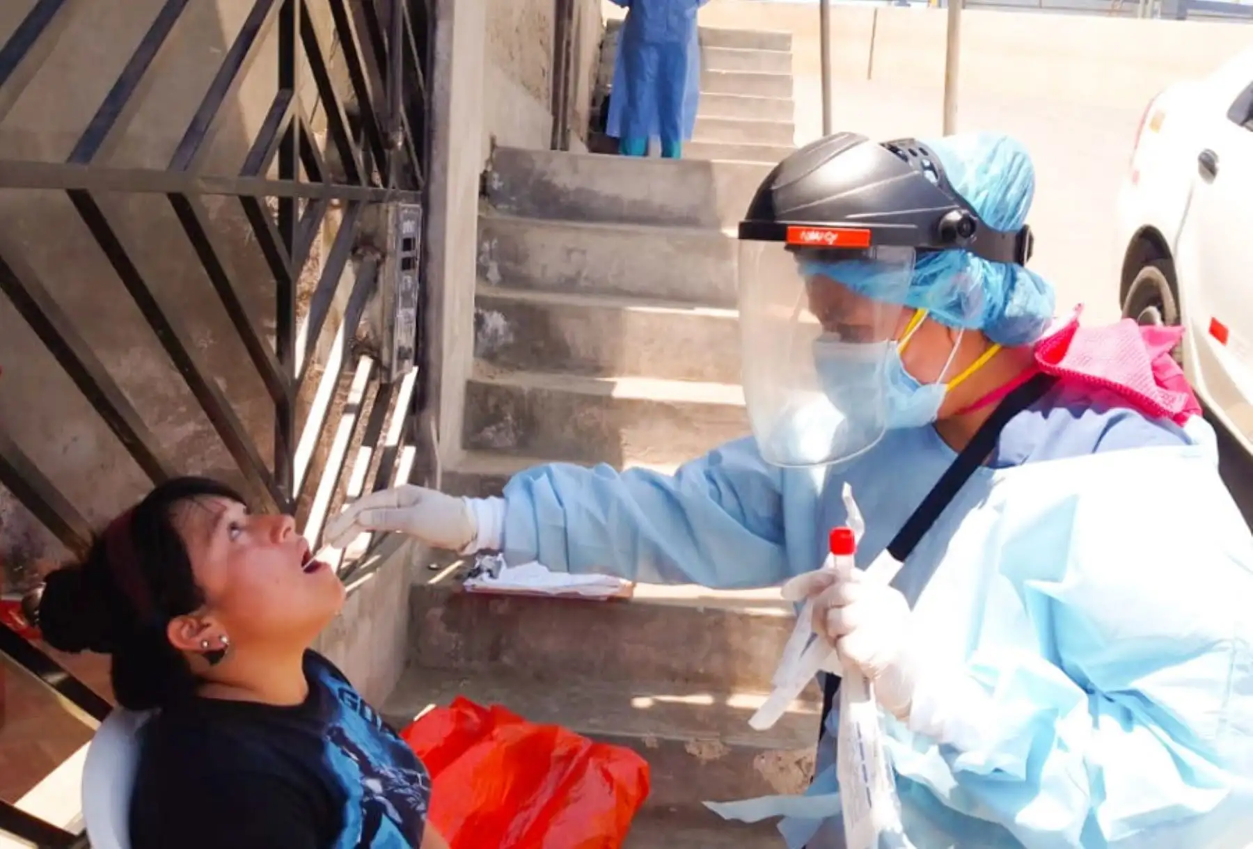 El incremento de casos de contagio en la tercera ola del covid-19 en nuestro país generó un aumento en la relación de provincias con nivel de alerta alto, que ahora suman 37, según el Ministerio de Salud. Foto: ANDINA/difusión.