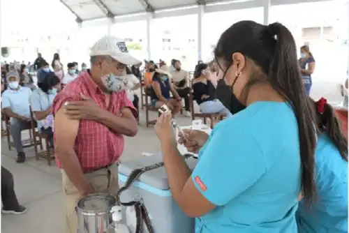 Se reinició la vacunación contra la covid-19 en diferentes locales de Chiclayo, Lambayeque y Ferreñafe.