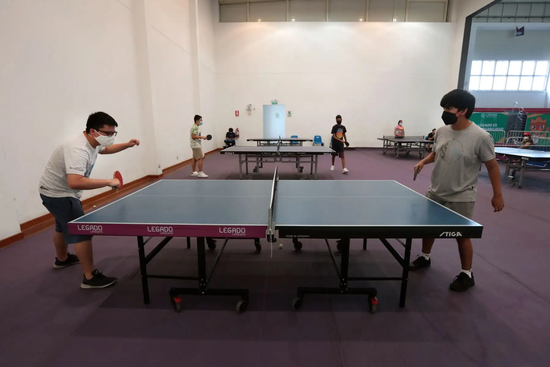 El fuerte sol de Lima y el espíritu deportivo le dieron brillo al inicio de los talleres de verano que se dictan en las diferentes sedes. Niños, adolescentes y adultos viven una experiencia inigualable desde los diferentes recintos construidos para los Juegos Lima 2019.
Foto: ANDINA/ Legado