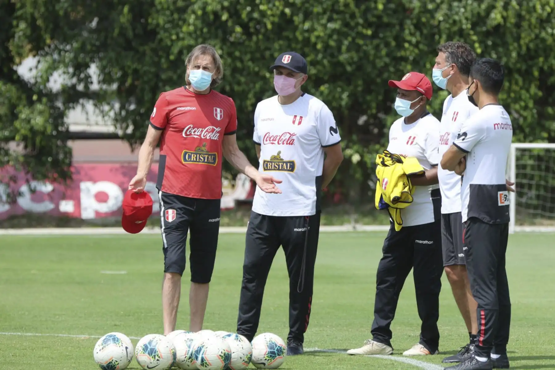 Bajo las órdenes del profesor Ricardo Gareca, la Selección Peruana comenzó los entrenamientos en el campo deportivo de la Videna, con miras a los amistosos internacionales ante Panamá y Jamaica, que servirán de preparación para la próxima fecha doble de las Clasificatorias Sudamericanas al Mundial Qatar 2022.
Foto: ANDINA /FPF